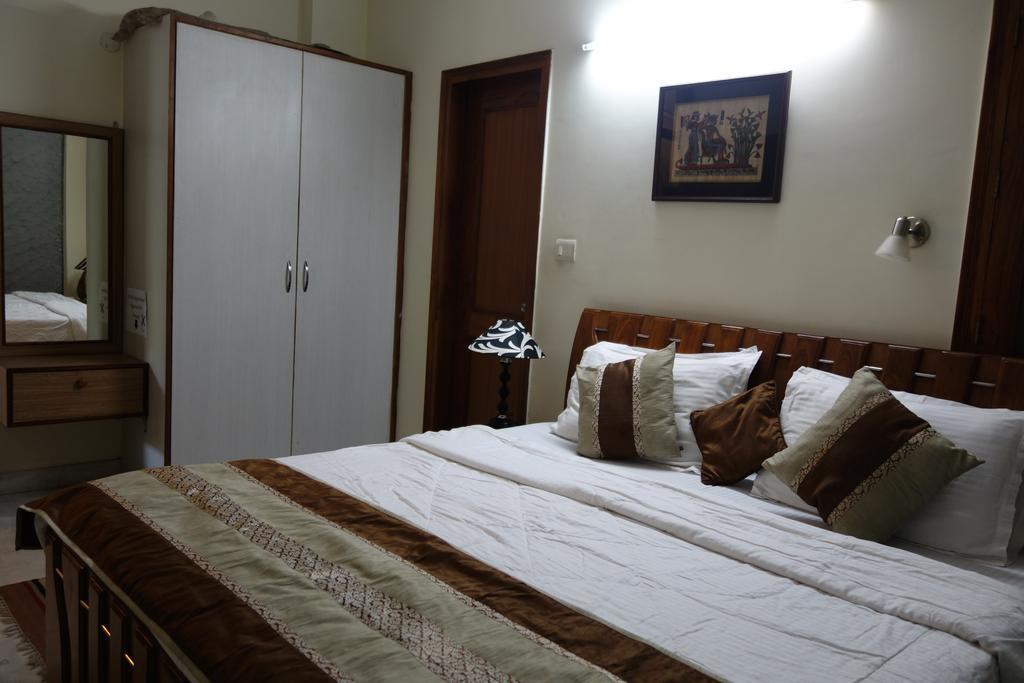 Sabs Bed And Breakfast Yeni Delhi Dış mekan fotoğraf