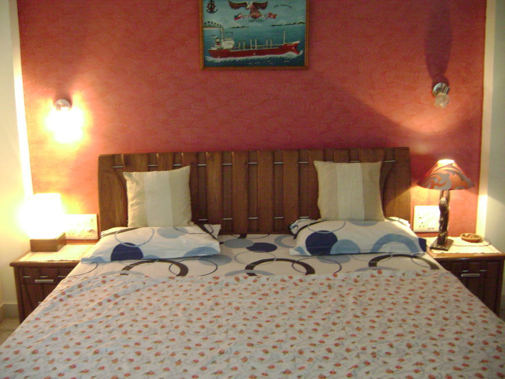 Sabs Bed And Breakfast Yeni Delhi Oda fotoğraf