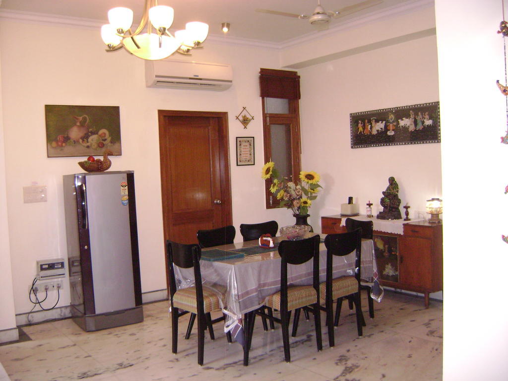 Sabs Bed And Breakfast Yeni Delhi Dış mekan fotoğraf